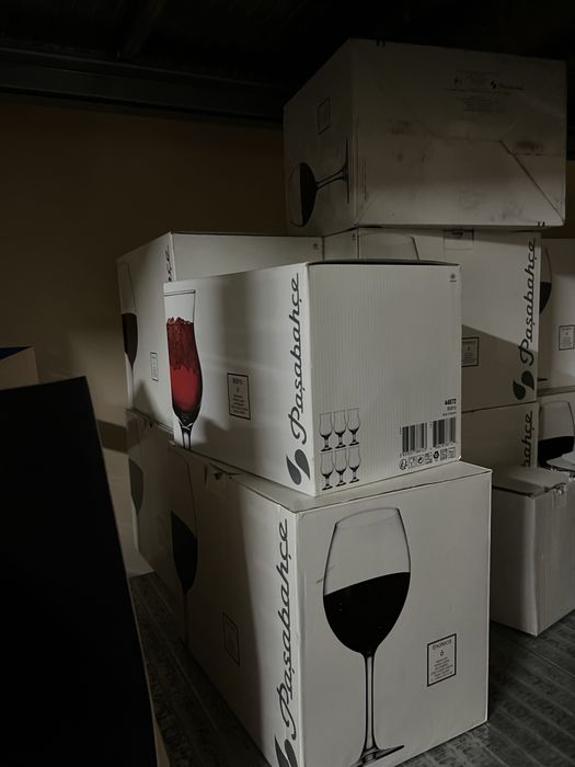 Посуда остатки после ресторана