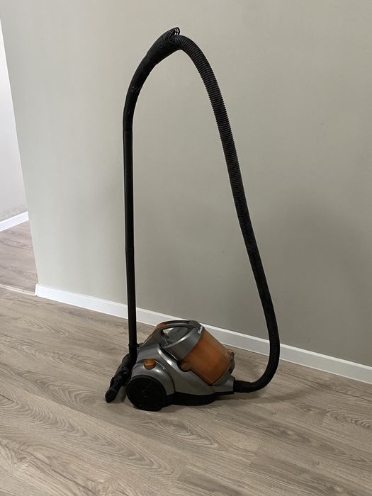 Пылесос elenberg