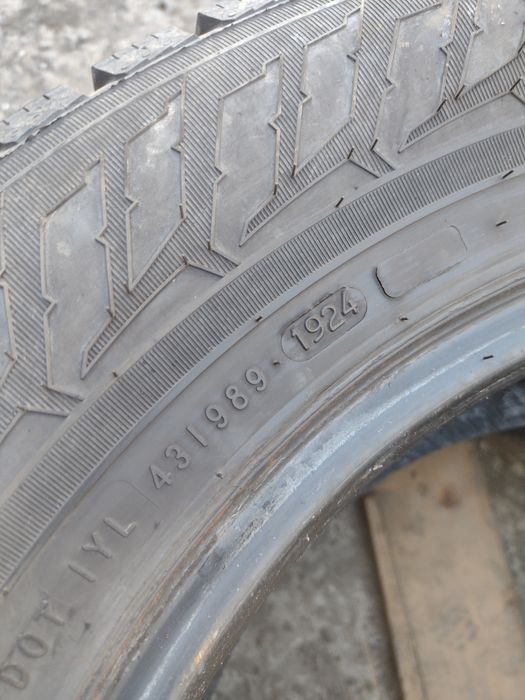 Топ състояние 2бр.205/75/16С Nokian dot1924