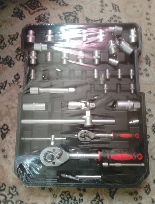 Продам набор инструментов