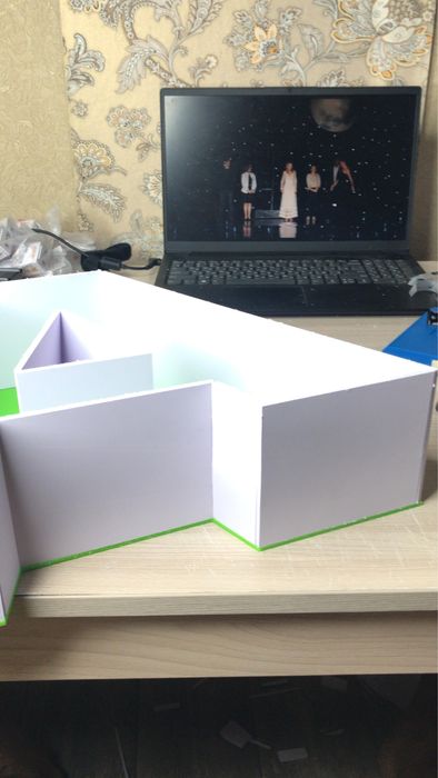 Стенды , баннер пленки , неоны , реклама