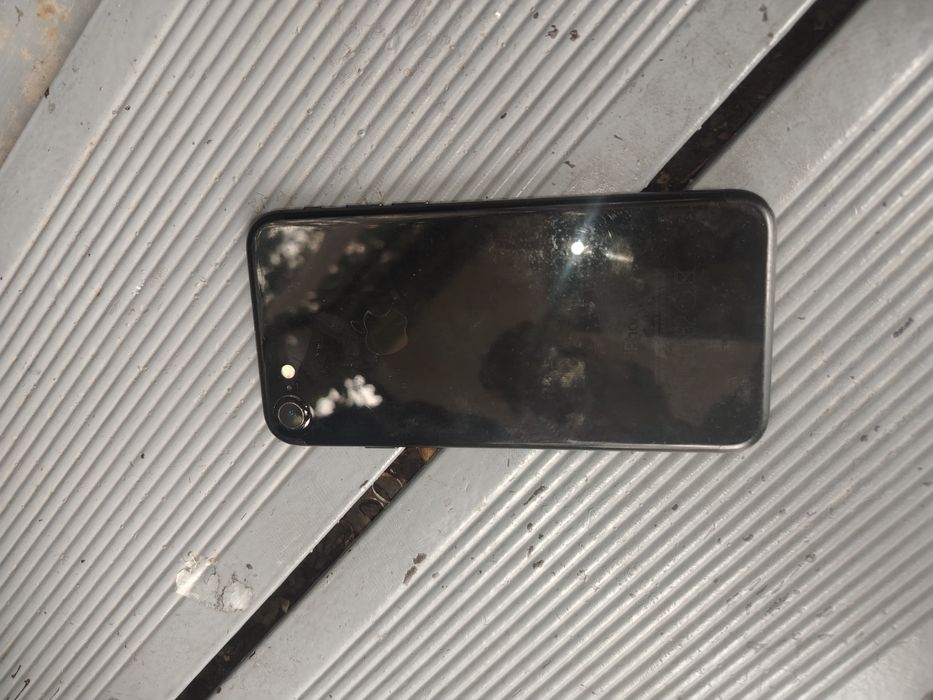 iPhone 7 , 128 гб