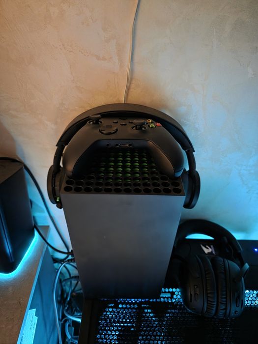 Xbox Series X Nou Pachet Complet