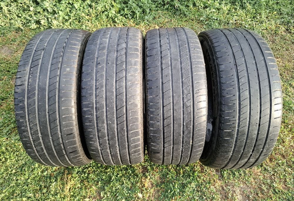 Продам шины R 20