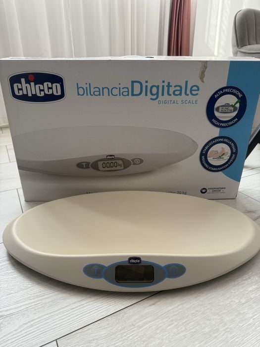 Cantar electronic digital bebelusi marca Chicco
