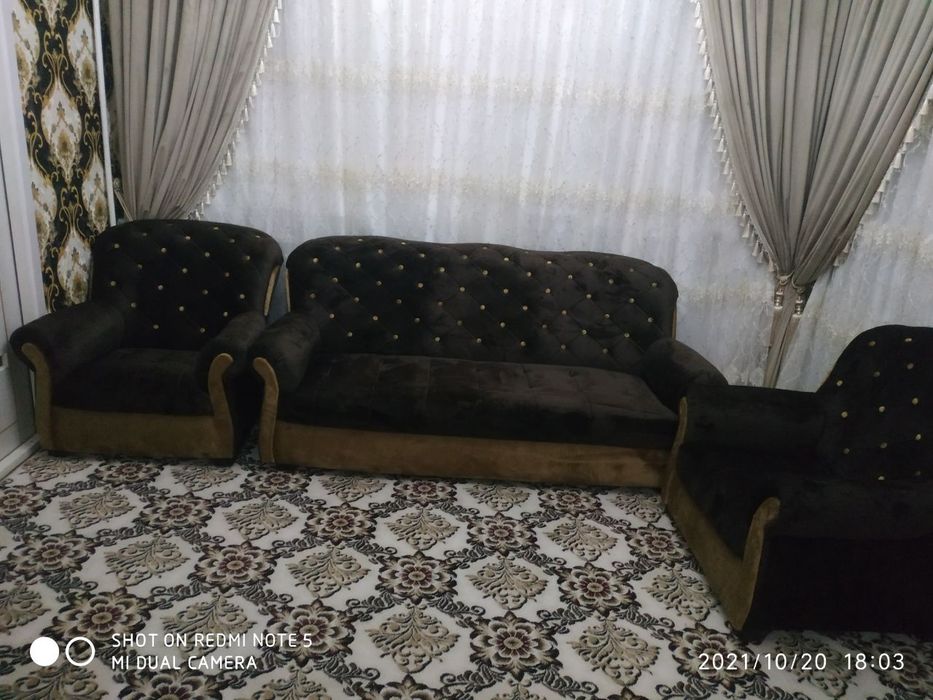 Yumshoq mebillar va stullar tamirlash