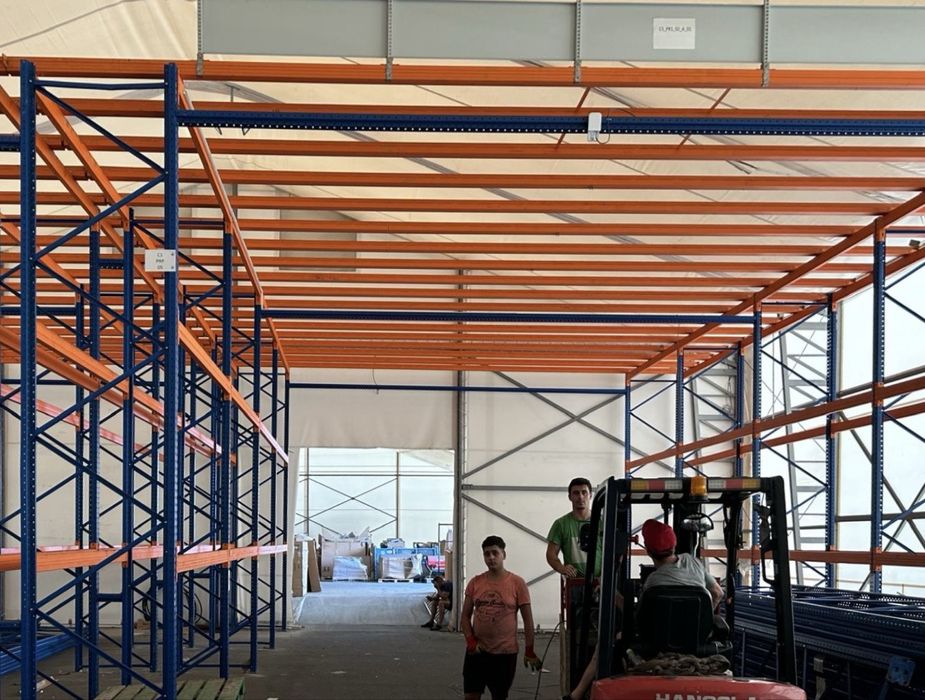 Rafturi metalice platforma