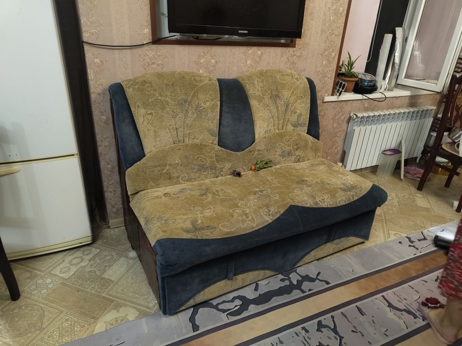 Диван бесплатно отдам