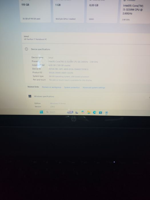 De vanzare laptop hp i5 , 17 inchi 8 gb ram,1 gb placa video