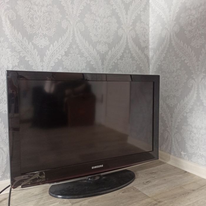 Продам жк телевизор