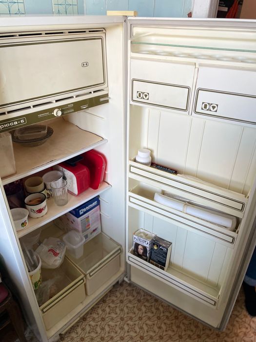 Холодильник Бирюса