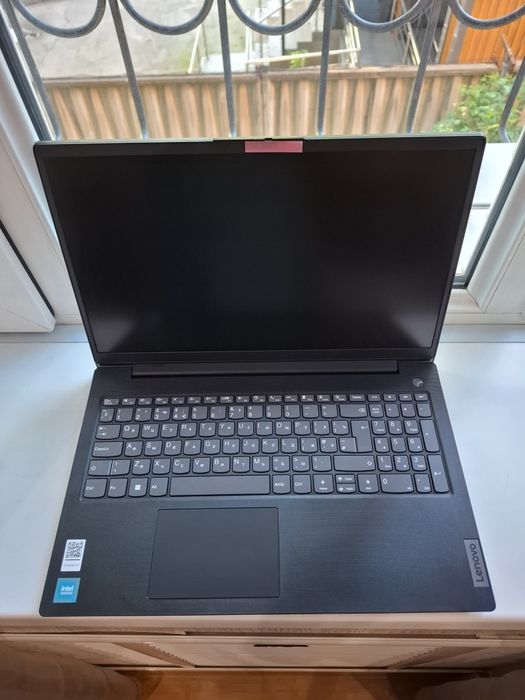 Ноутбук Lenovo V15 G2 IJL