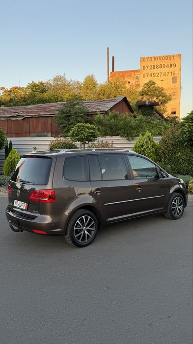 VOLKSWAGEN Touran 2013 — imagine 4