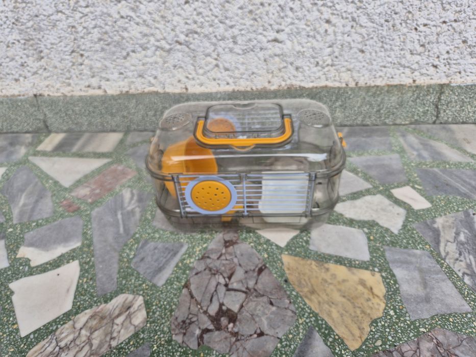 Оборудвани клетки за зайци, хамстери, пътпъдъци, морски свинчета и др.