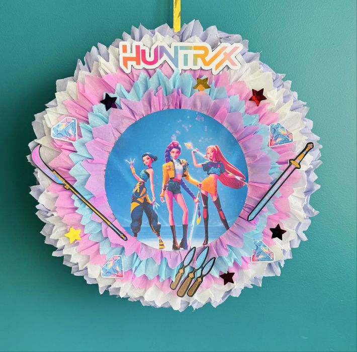 Kpop demon hunters пинята Ловци на демони