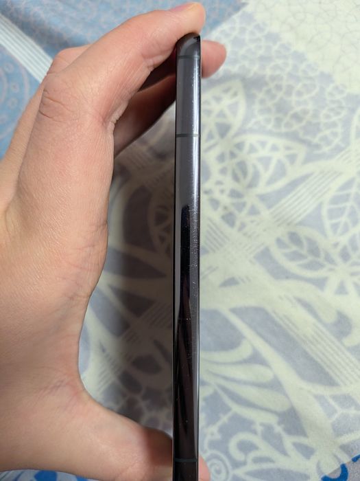 Продам Samsung s22