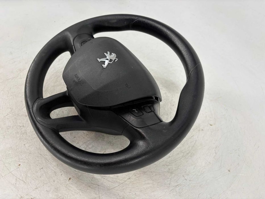 Volan cu comenzi Peugeot 208 an 2016