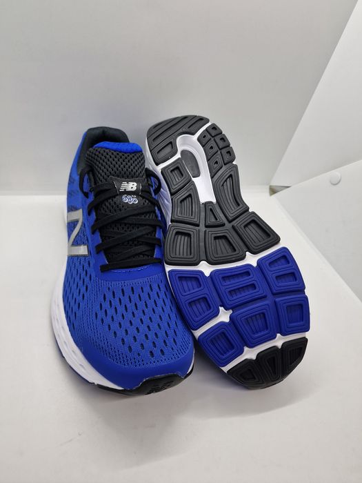 New Balance M680 V6 nr. 41.5,43 lucrați 1/2  nr mai mic