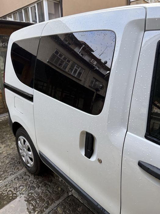 Продавам Дачия Докер