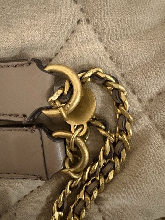 Оригинална чанта Guess