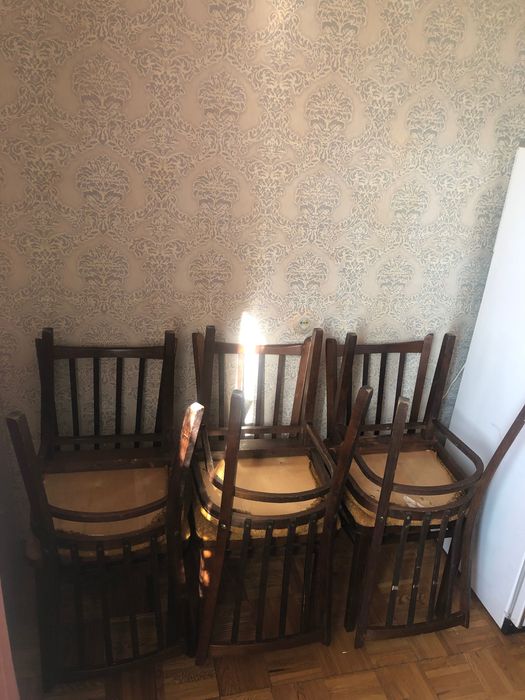 Продам 6 стульев в хорошем состоянии