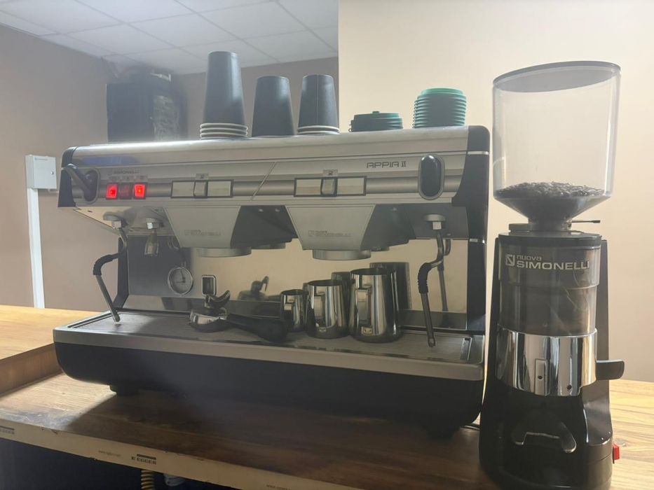 Кофемашинка simonelli