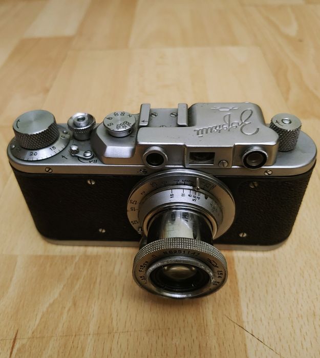 Фотоаппарат Зоркий 1 1950-х годов объектив Индустар 22 тубус