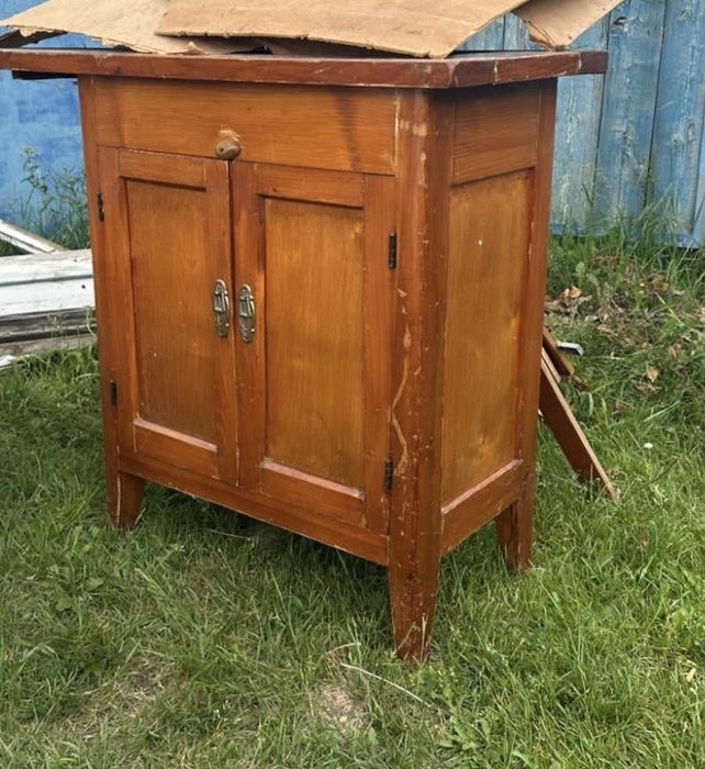 Отдам мебель , посуду