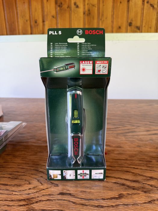 Nivela cu Laser Bosch PLL 5 sigilat