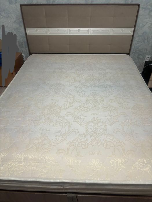 Продам 2-х спальный кровать