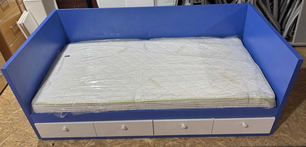 Pat de o Persoana cu sertare si somiera; Pat FARA Saltea 200x90