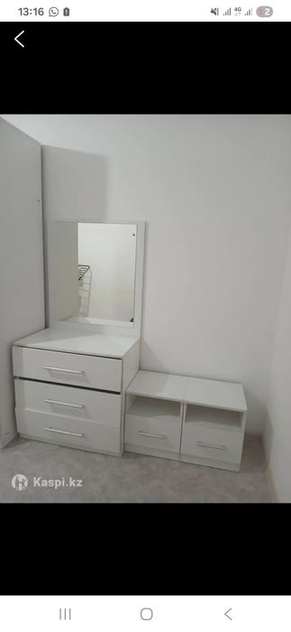 Срочно продаю тумбу и трюмо