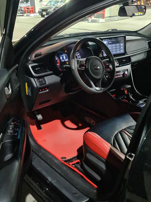 Срочно ! Автомобиль KIA Optima