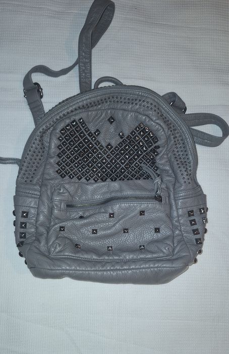 Дамски чанти и портмонета