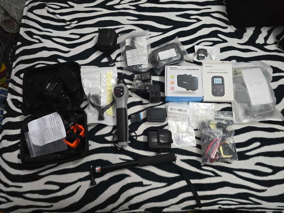 Go Pro Hero 8 Black - full pachet si accesorii