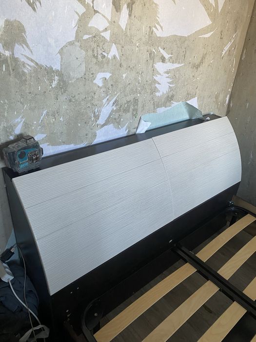 продам кровать с матрасом