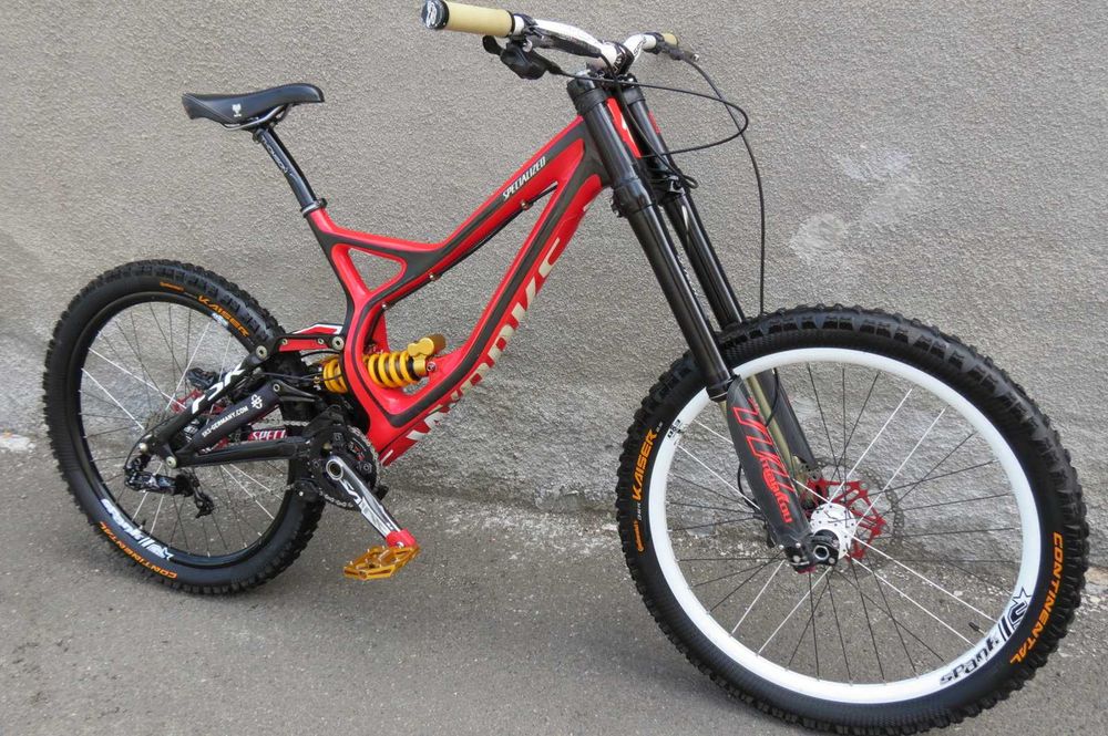 Bicicleta Downhill Specialized