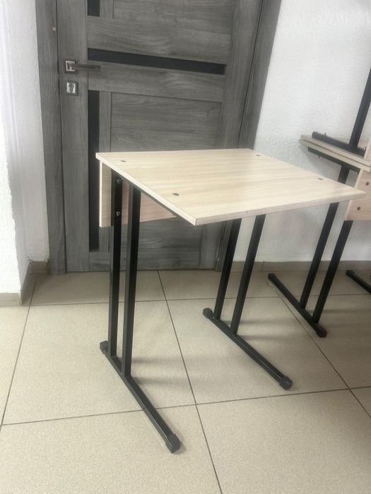Продам школьные парты