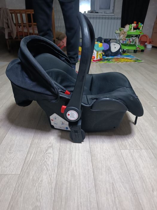 Продам автокресло