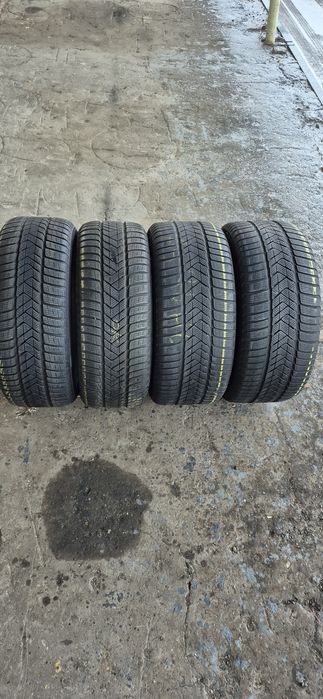 4 anvelope iarna RFT Pirelli,fata 245/40/19,spate 275/35/19.Pret/buc.