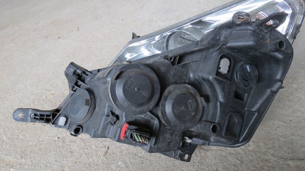 Фар Фарове стоп стопове Peugeot Partner Berlingo Expert  Citroen Jumpy