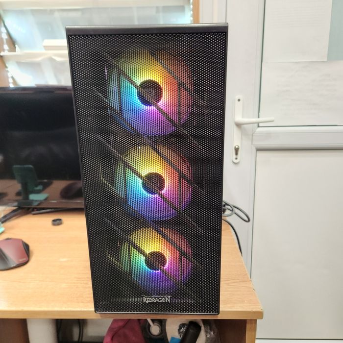 Hope Amanet P11-Unitate PC Gaming/i5-9th/Ssd 256gb/Ram 16gb/GTX 1660