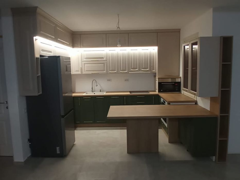 Mobilier, Bucătării, Dormitoare...