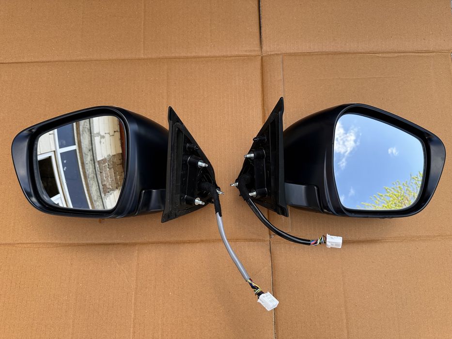 Oglinzi, Oglinda stanga / Oglinda dreapta Nissan Navara