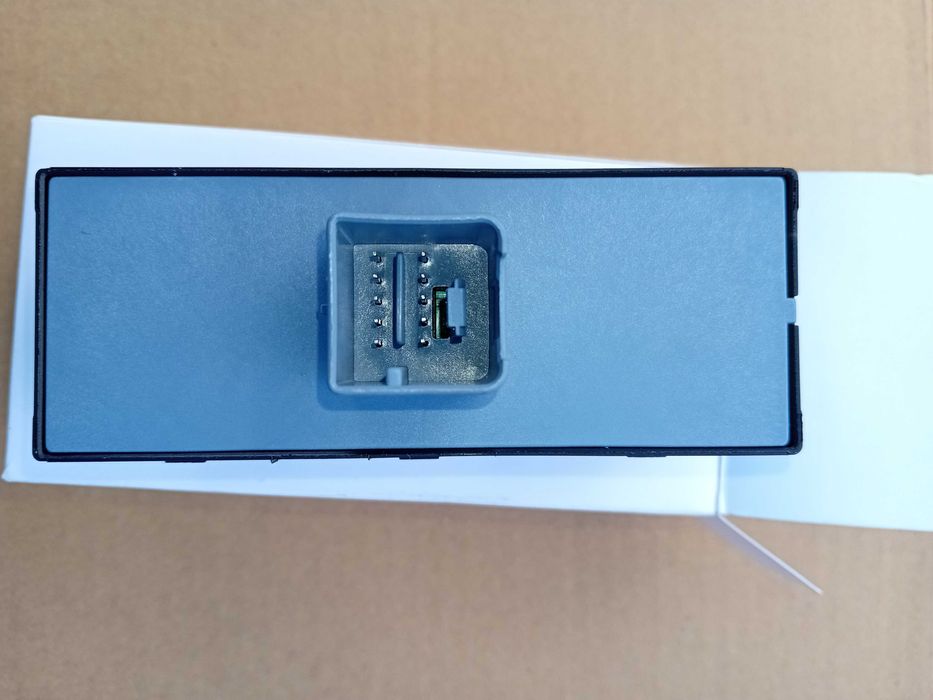 Ключ ел.стъкла  WV Голф 5 НОВ