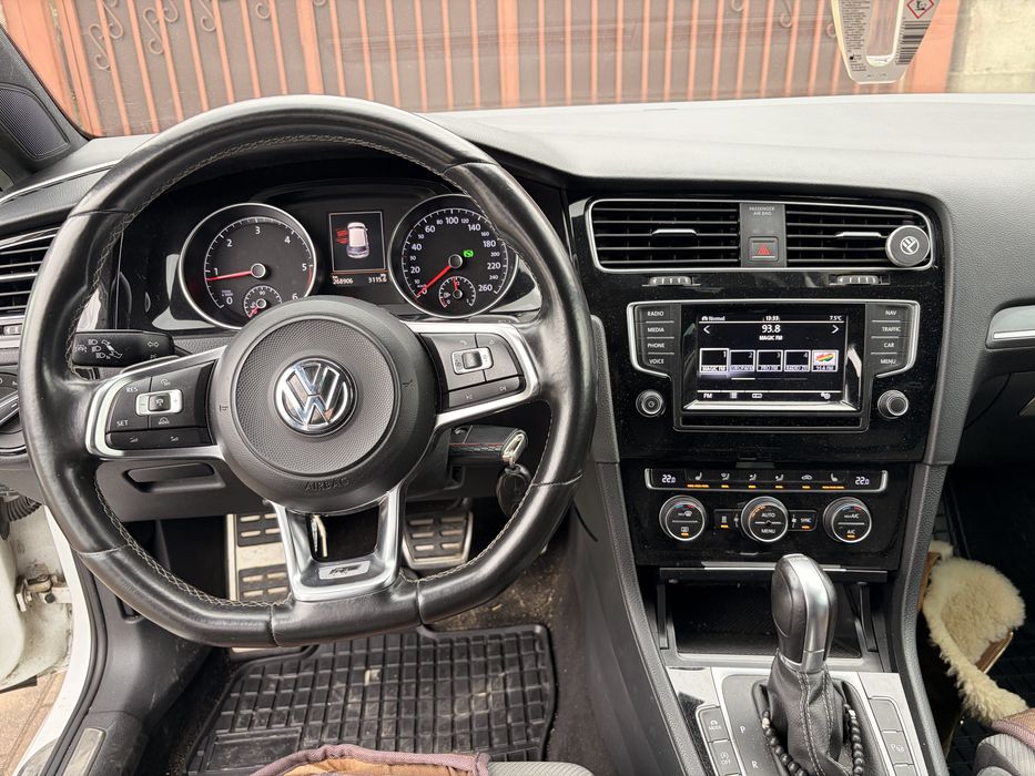 Golf 7 R-line 2.0 TDI 150 cp
