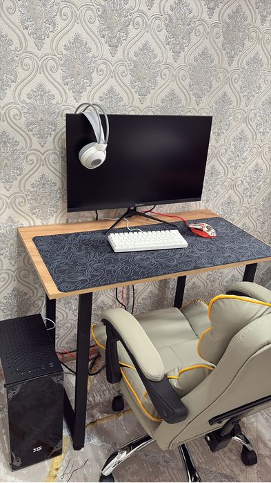 Игровой компьютер wintek польностью в комплекте и частичн фото указано