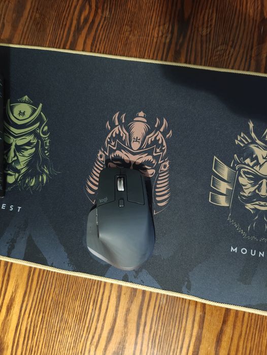 Мышка Logitech MX master 3s + коврик