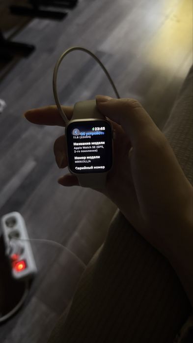 Продам часы Apple Watch SE 2 Gen 40 мм