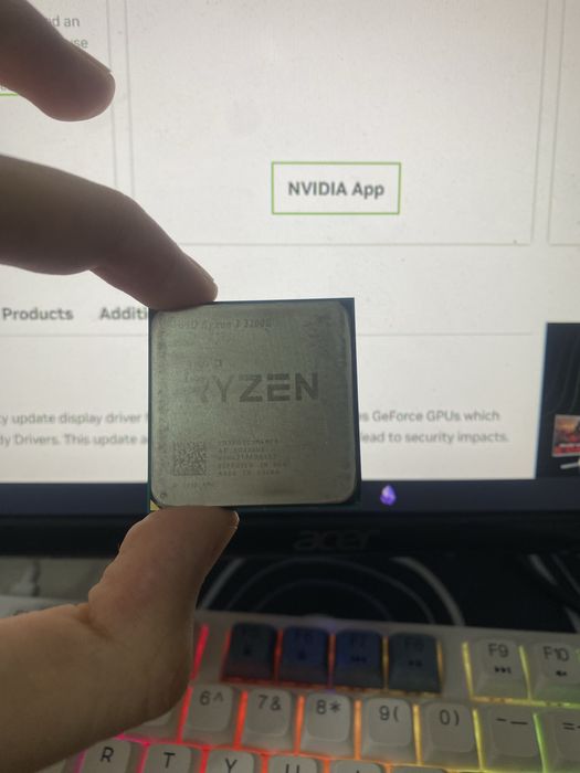 Ryzen 3 3200g OEM
